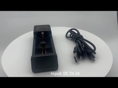 रिचार्जेबल 18650 लिथियम आयन बैटरी सेल 1 स्लॉट चार्जर