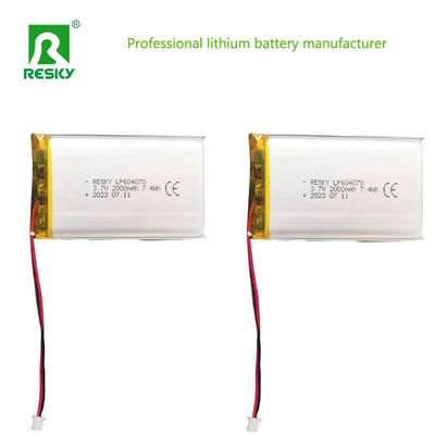 खरीदें 604070 लिथियम पॉलिमर बैटरी सेल 3.7v 2000mAh पावर लिपो बैटरी उपभोक्ता के लिए online manufacture