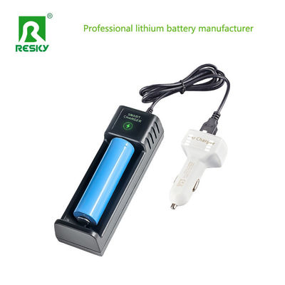 सिंगल स्लॉट रिचार्जेबल बैटरी चार्जर 4.2V यूएसबी स्मार्ट लिथियम आयन 18650 बैटरी के लिए