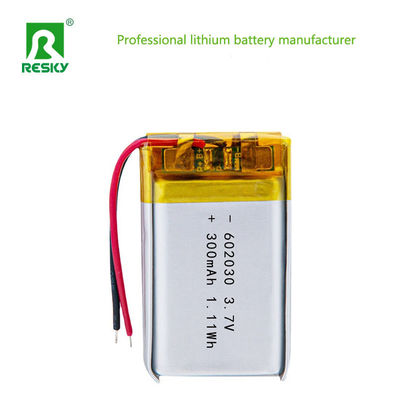 लिथियम पॉलिमर बैटरी सेल 602030 3.7V 300mAh रिचार्जेबल लिपो ली-पॉलिमर बैटरी पहनने योग्य डिवाइस के लिए